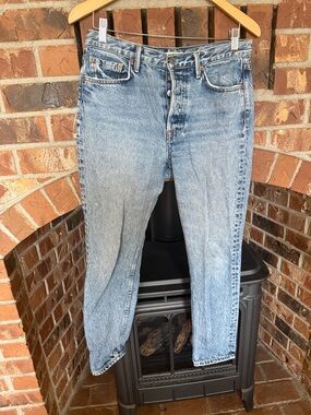 Grlfrnd Karolina straight leg jeans in all I want color Sz 28